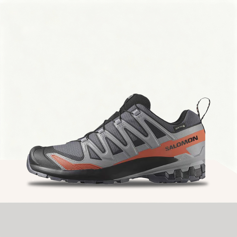 Salomon Shoes Xa Pro 3D - サロモン XA Pro 3D V9 GTX：スタイリッシュで耐久性があり、軽量なプレミアムローカットランニングシューズ（メンズ、グレーとブラック）